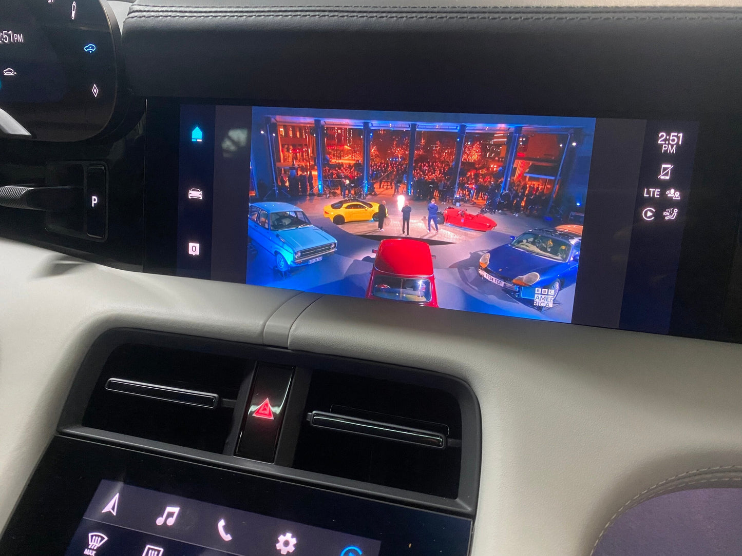 Boîte AI YouTube et Netflix pour Porsche